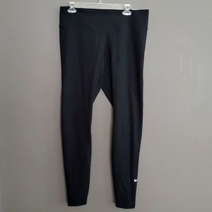 NWT Nike One black full length tight leggings